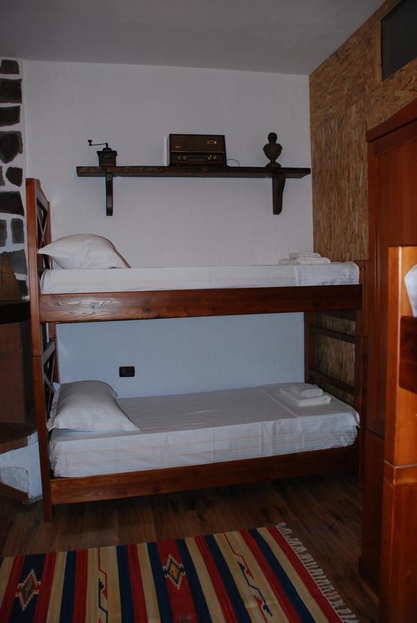 Bed & Breakfast Local Living Edi Berat Eksteriør bilde