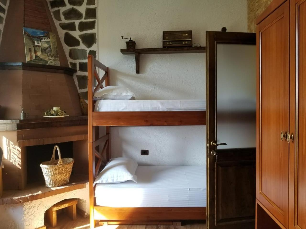 Bed & Breakfast Local Living Edi Berat Eksteriør bilde